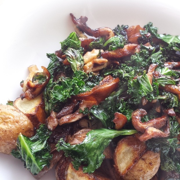 Sauteed Mushrooms and Kale with Chili Roasted Potatoes {pistache and rose}